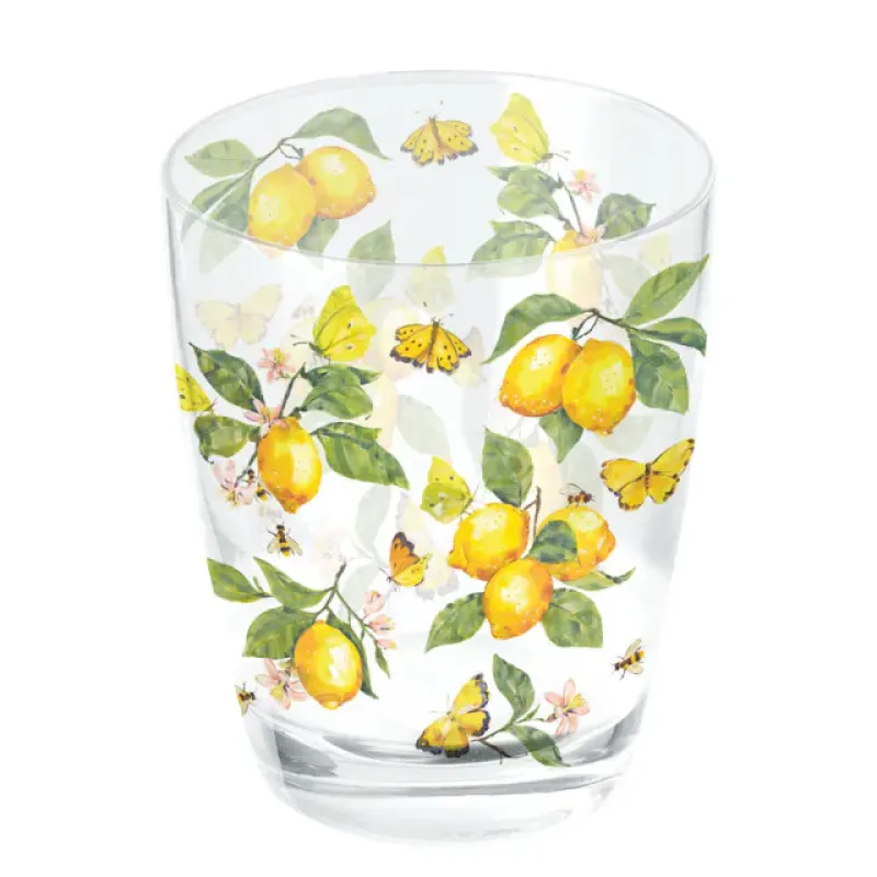 fresh lemons waterglas